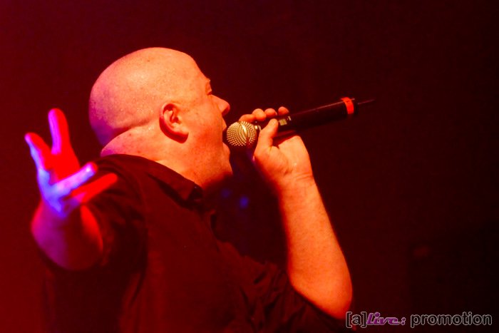 VNV Nation (2)